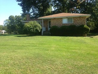 1085 Evans City Rd, Renfrew, PA 16053