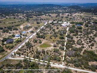 111 Stoney Hill Rd, Center Point, TX 78010