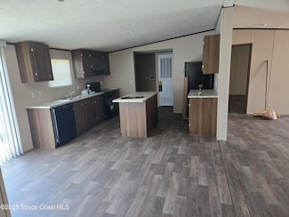 2534 Amberly Rd NE, Palm Bay, FL 32905