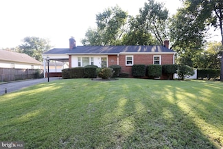 6123 Davis Blvd, Suitland, MD 20746