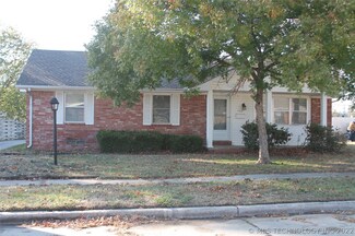 1521 Red Bud Ln, McAlester, OK 74501