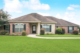 309 Seabiscuit Loop N, Madisonville, LA 70447
