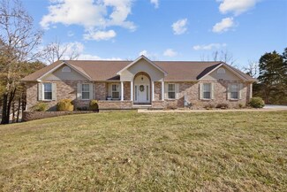 3726 Highland Trace Ct, Byrnes Mill, MO 63051