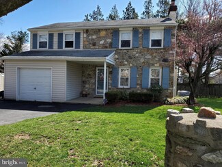 618 Creekside Rd, Wallingford, PA 19086