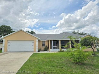 33115 Grand Prix Dr, Sebring, FL 33872