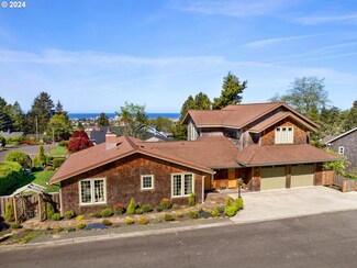 164 Alpine St, Seaside, OR 97138