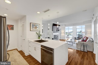 11990 Market St Unit 614, Reston, VA 20190