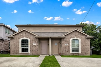 2118 W E Roberts Dr, Grand Prairie, TX 75051
