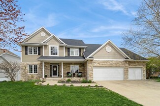 14403 Dellwood Dr, Urbandale, IA 50323