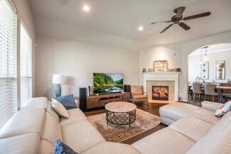 25227 Hawthorne Blossom Dr, Spring, TX 77389