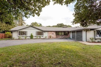25600 La Lanne Ct, Los Altos Hills, CA 94022