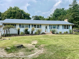 866 Monmouth Rd, Cream Ridge, NJ 08514