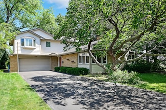 545 Highland Rd, Hinsdale, IL 60521