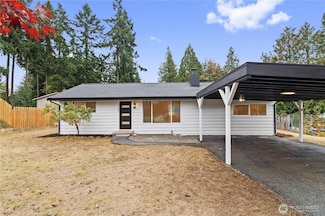 7702 202nd Place SW, Edmonds, WA 98026