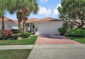 9818 Crescent View Dr S, Boynton Beach, FL 33437