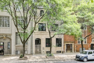 861 N Lasalle St, Chicago, IL 60610