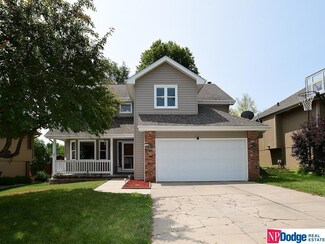 15323 Howe St, Omaha, NE 68144