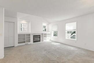 4911 Carlysle Place, Minnetonka, MN 55345