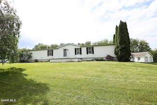 4062 Deerfield Cir, Tyrone, PA 16686