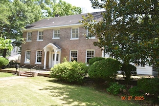 1211 River Rd, Greenwood, MS 38930