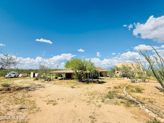 7530 W Wrangler Rd, Pima County, AZ 85629
