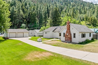 215 Recreation Rd, Wolf Creek, MT 59648