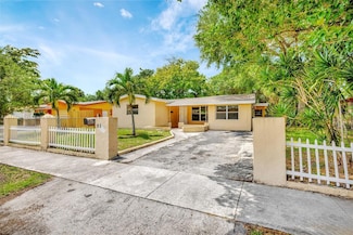 931 NW 38th Ave, Lauderhill, FL 33311
