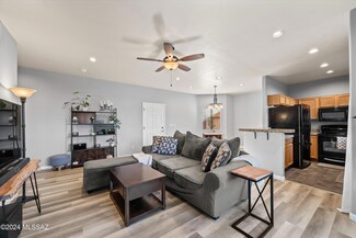 8695 E Placita de Las Tarascas, Tucson, AZ 85710