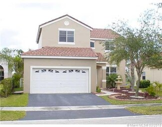 720 Sand Creek Cir, Weston, FL 33327