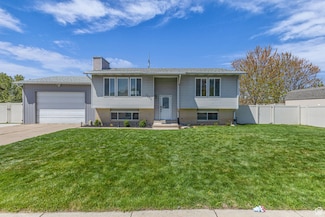 1282 S 875 W, Woods Cross, UT 84087