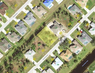 95 Long Meadow Ln, Rotonda West, FL 33947