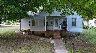 1141 & 1143 Atchison St, Atchison, KS 66002