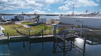 23 Emily Ln, Fort Myers Beach, FL 33931