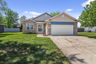 204 Juniper St NW, Demotte, IN 46310