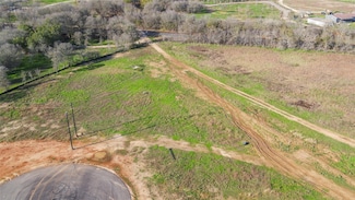 170 Grace Ln, Dale, TX 78616