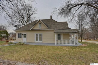 204 4th St, Julian, NE 68379