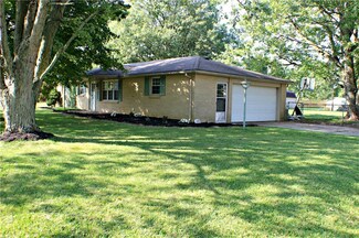 5005 Linden St, Anderson, IN 46017