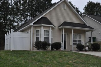 6334 Derryfield Dr, Charlotte, NC 28213