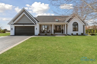 2318 Mill Race Ct, Holland, OH 43528