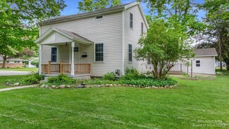 416 E Shawnee St, Tecumseh, MI 49286