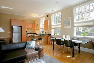 245 Beacon St Unit 4, Somerville, MA 02143