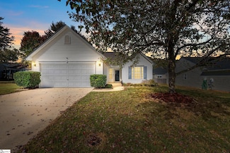 211 Bellport Dr, Greenville, SC 29607