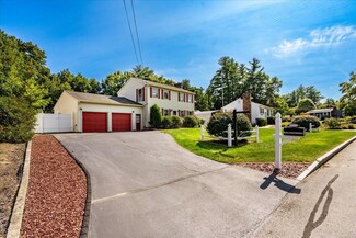 118 Glen Forest Dr, Manchester, NH 03109