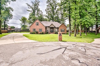 511 Rustling Oaks Cove, Marion, AR 72364