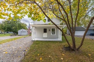 27 Remington Pkwy, Rochester, NY 14623
