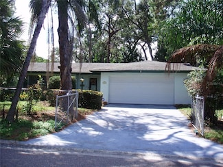 120 SW Monroe Cir N, Saint Petersburg, FL 33703