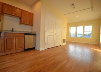 140 Union St Unit 406, Lynn, MA 01901
