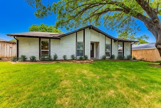 2837 Dove Meadow Dr, Garland, TX 75043