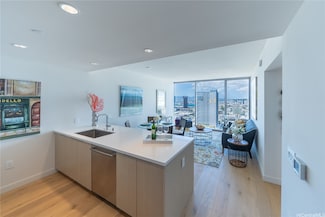 1001 Queen St Unit 3113, Honolulu, HI 96814