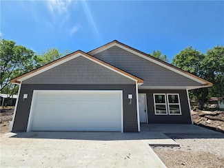 540 N West Lexington St, Adrian, MO 64720